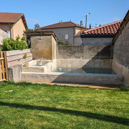 Logement - Studio Independant A Pérouges Kültér fotó