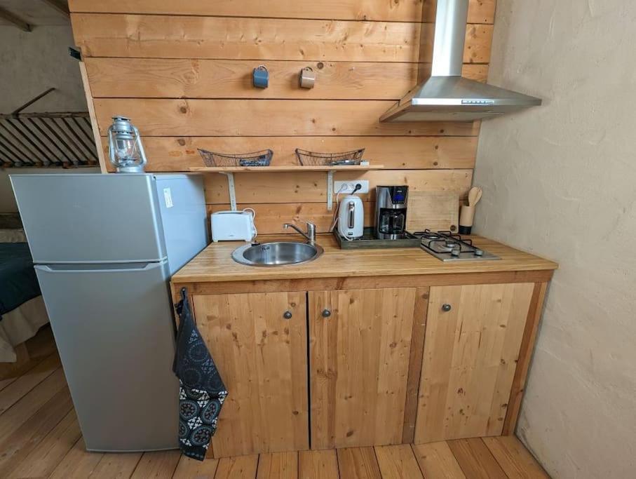 Logement - Studio Independant A Pérouges Kültér fotó