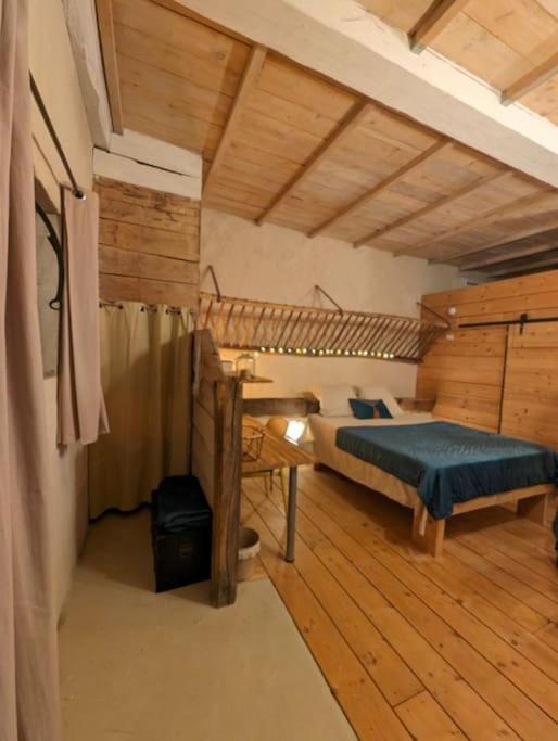 Logement - Studio Independant A Pérouges Kültér fotó