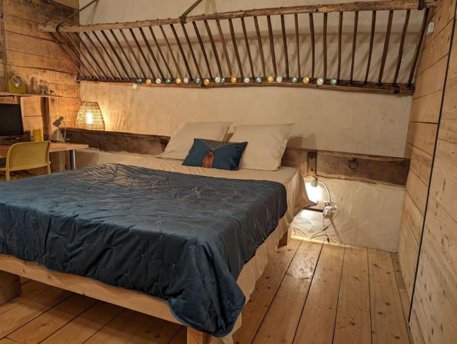 Logement - Studio Independant A Pérouges Kültér fotó