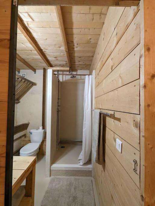 Logement - Studio Independant A Pérouges Kültér fotó