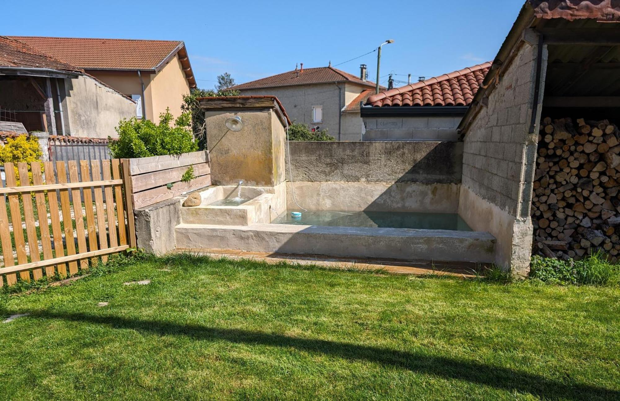 Logement - Studio Independant A Pérouges Kültér fotó